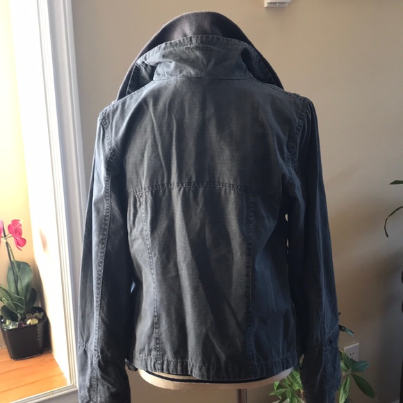 Bench Jacket - Picture 8 of 8